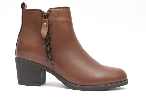 Zapato de piel cómodo mujer modelo L1308 - Calzarella Treintas